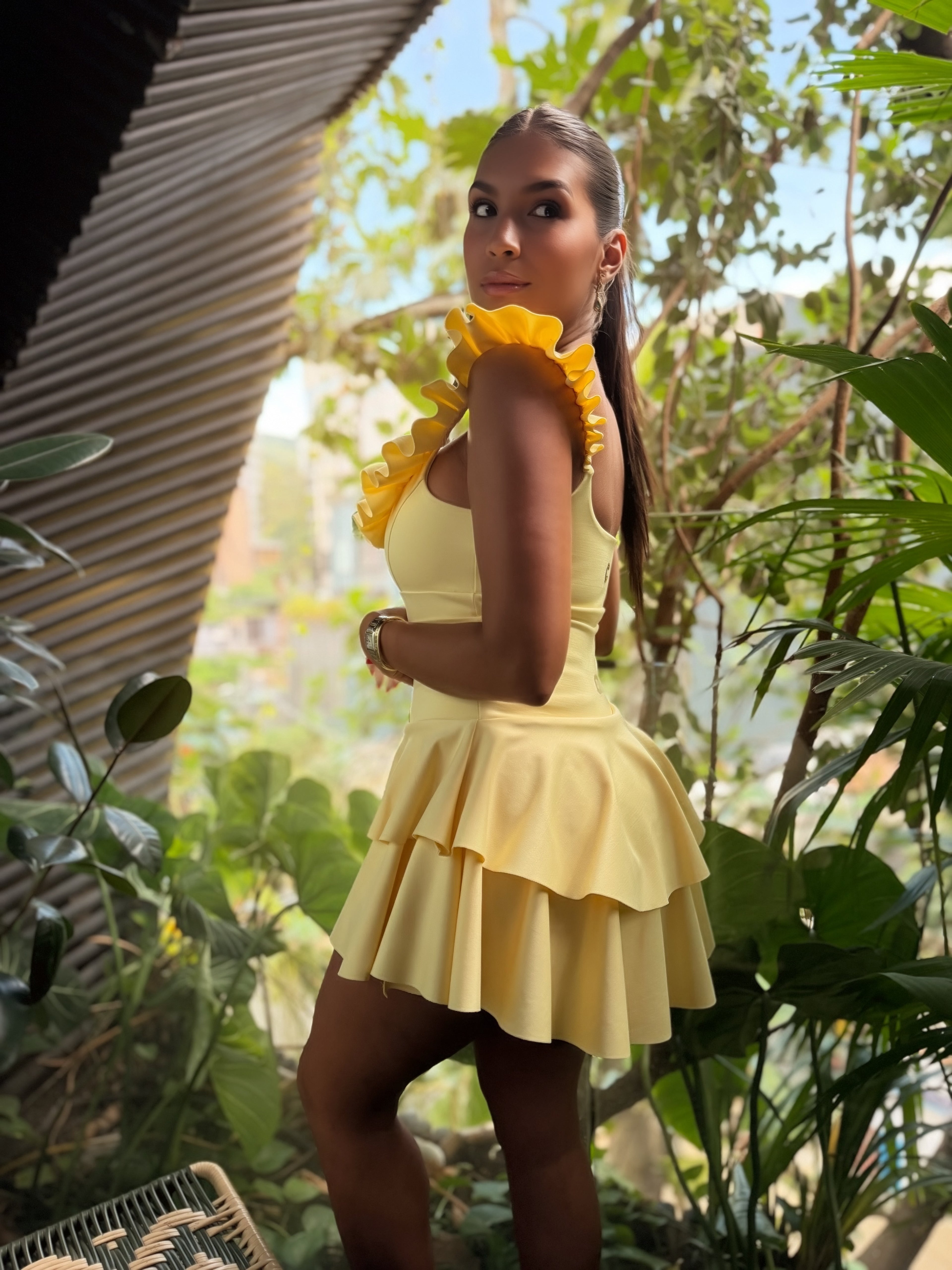 S-M RUFFLE TOP AMARILLO BUTTER