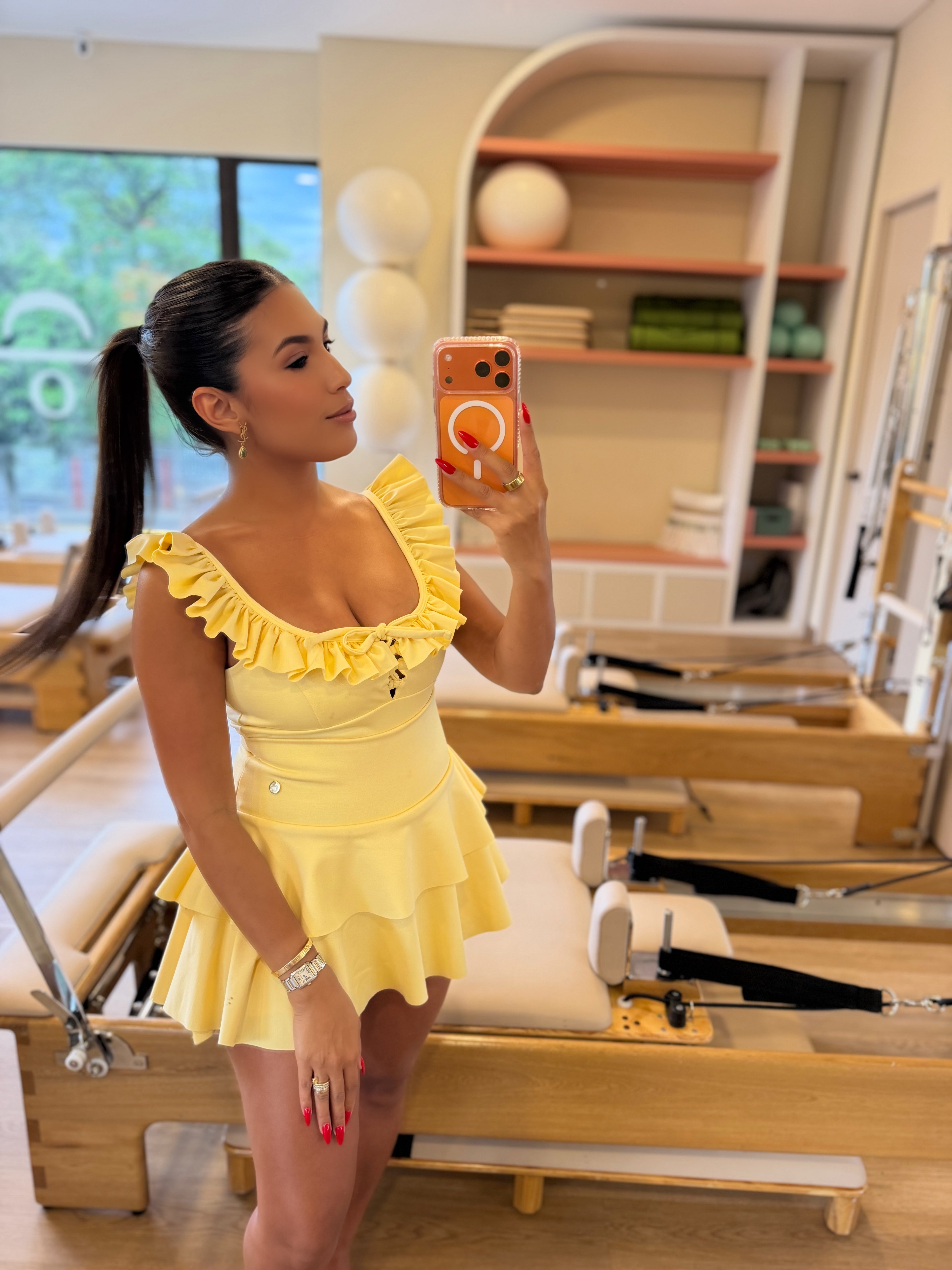 S-M RUFFLE TOP AMARILLO BUTTER